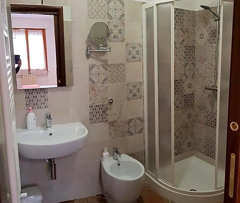 MAYFLOWERS B&B Zona Ospedale Cisanello Pisa-1
